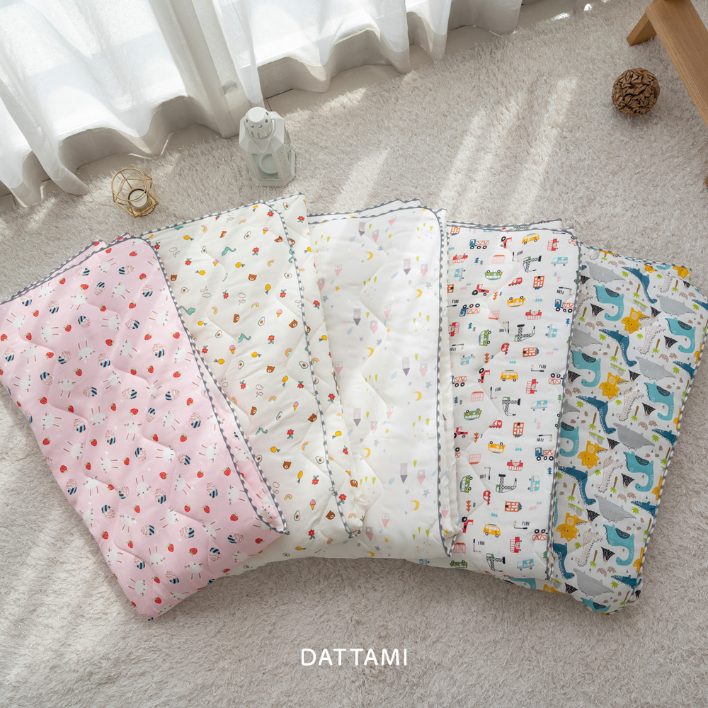 Car, Byeolmoon, Dinosaur, Strawberry, Baby Bear, Infant Dog Detachable nap quilt